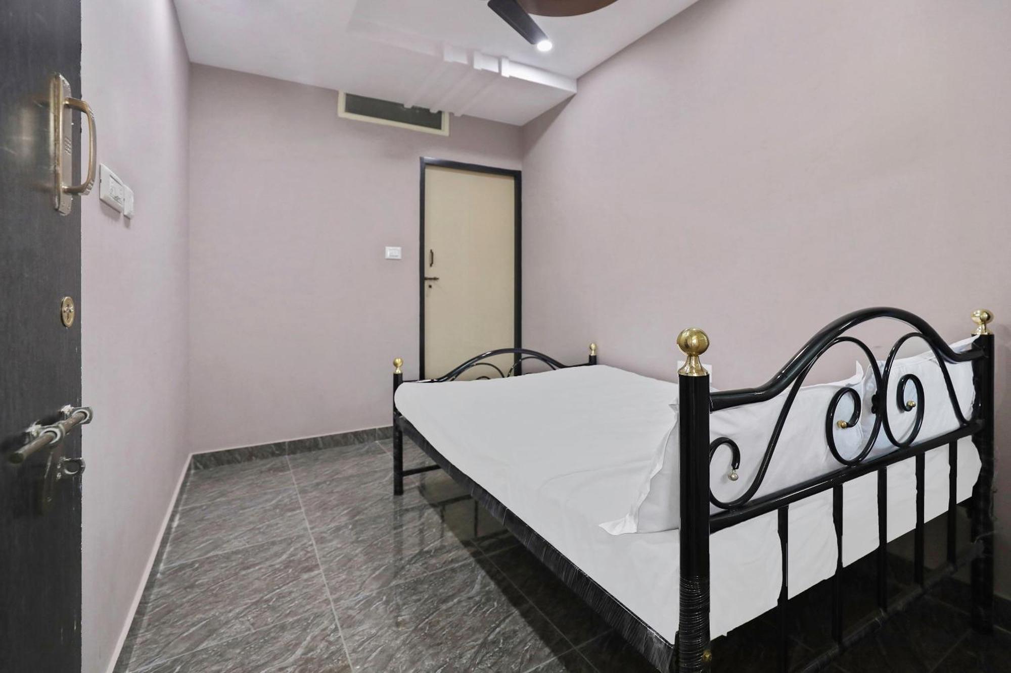 קאנאקאפורה Hotel O Krishnaa Comforts מראה חיצוני תמונה