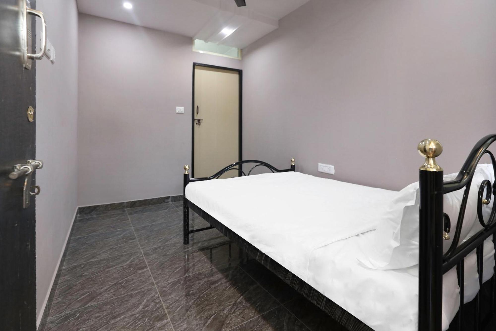 קאנאקאפורה Hotel O Krishnaa Comforts מראה חיצוני תמונה